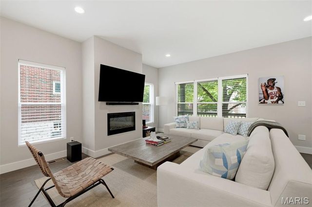 7300 Amherst Avenue, University City, MO 63130