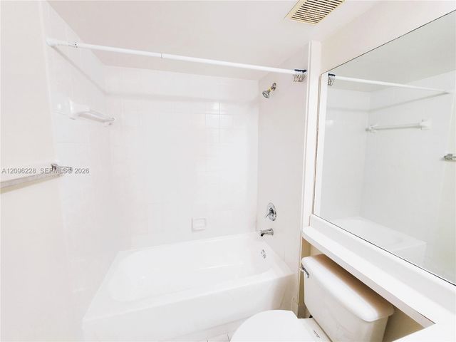 2600 S University Drive 321, Davie, FL 33328