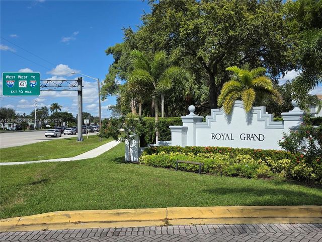 2600 S University Drive 321, Davie, FL 33328