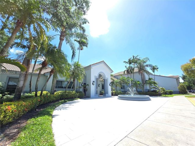 2600 S University Drive 321, Davie, FL 33328