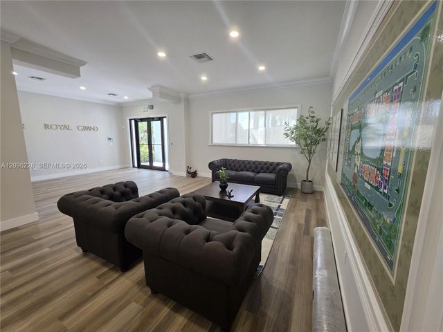 2600 S University Drive 321, Davie, FL 33328