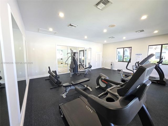 2600 S University Drive 321, Davie, FL 33328