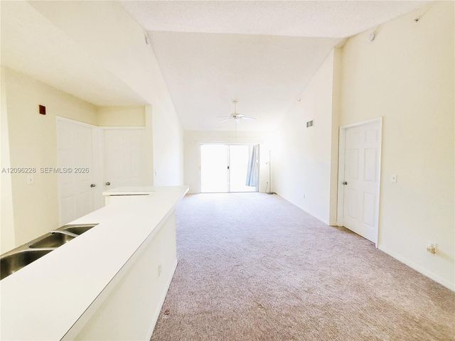 2600 S University Drive 321, Davie, FL 33328