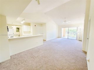 2600 S University Drive 321, Davie, FL 33328