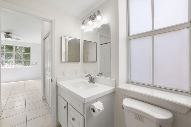 6831 SW 44th Street 205, Miami, FL 33155