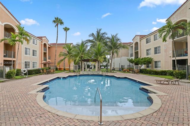 6831 SW 44th Street 205, Miami, FL 33155