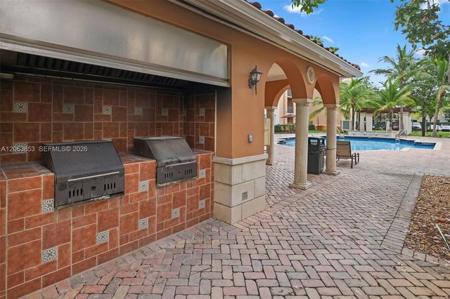 6831 SW 44th Street 205, Miami, FL 33155