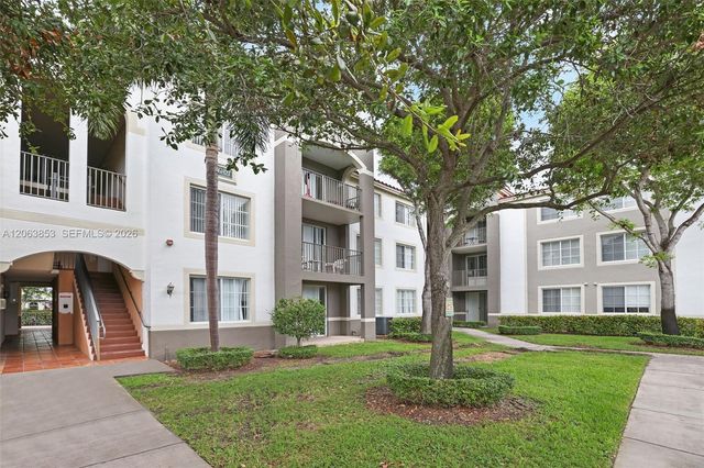 6831 SW 44th Street 205, Miami, FL 33155