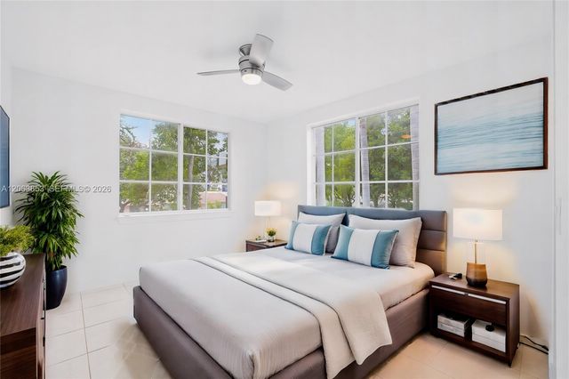 6831 SW 44th Street 205, Miami, FL 33155