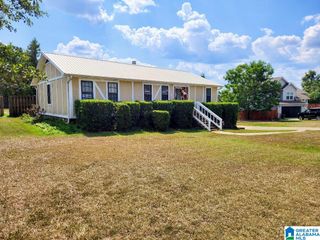 405 3RD STREET, Pleasant Grove, AL 35127