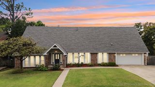 7626 S Quebec Place, Tulsa, OK 74136