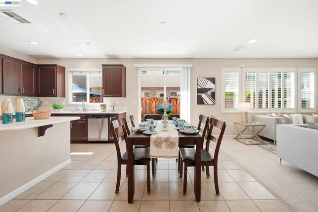 2631 Clarita Dr, Pittsburg, CA 94565
