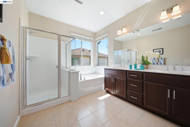 2631 Clarita Dr, Pittsburg, CA 94565