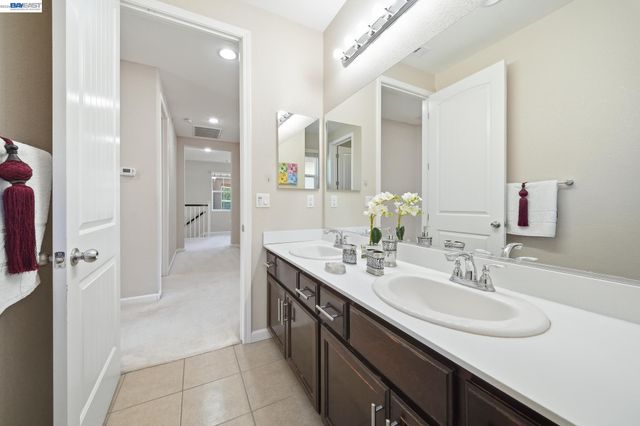 2631 Clarita Dr, Pittsburg, CA 94565