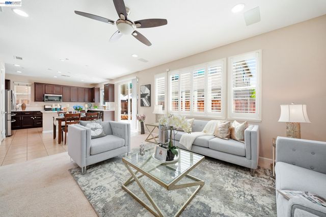 2631 Clarita Dr, Pittsburg, CA 94565