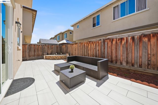 2631 Clarita Dr, Pittsburg, CA 94565