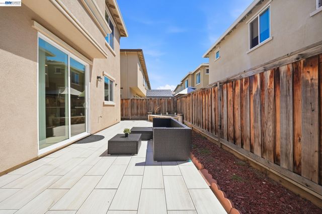 2631 Clarita Dr, Pittsburg, CA 94565