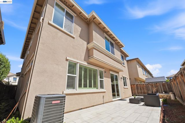 2631 Clarita Dr, Pittsburg, CA 94565