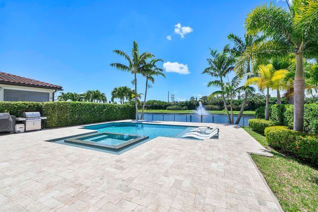 8723 Grand Prix Lane, Boynton Beach, FL 33472