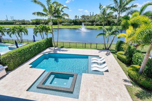 8723 Grand Prix Lane, Boynton Beach, FL 33472