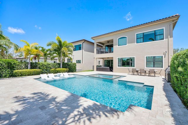 8723 Grand Prix Lane, Boynton Beach, FL 33472