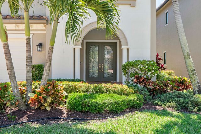 8723 Grand Prix Lane, Boynton Beach, FL 33472
