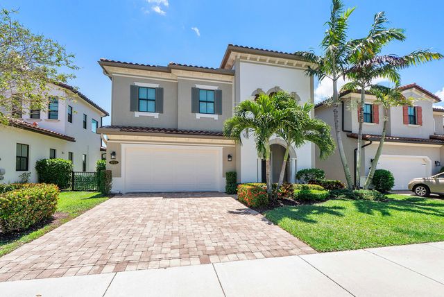 8723 Grand Prix Lane, Boynton Beach, FL 33472