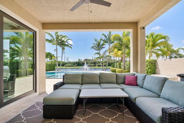 8723 Grand Prix Lane, Boynton Beach, FL 33472