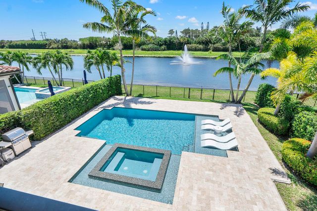 8723 Grand Prix Lane, Boynton Beach, FL 33472