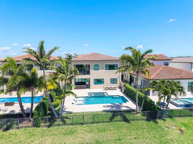 8723 Grand Prix Lane, Boynton Beach, FL 33472