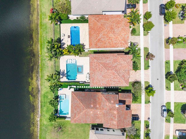 8723 Grand Prix Lane, Boynton Beach, FL 33472