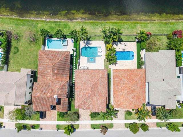 8723 Grand Prix Lane, Boynton Beach, FL 33472