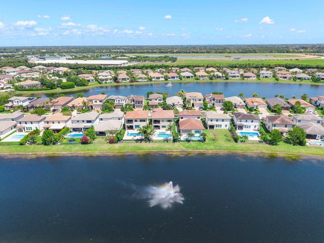 8723 Grand Prix Lane, Boynton Beach, FL 33472