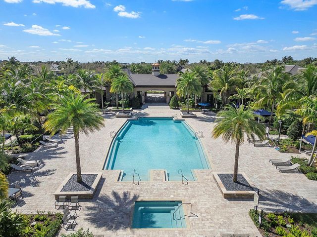 8723 Grand Prix Lane, Boynton Beach, FL 33472