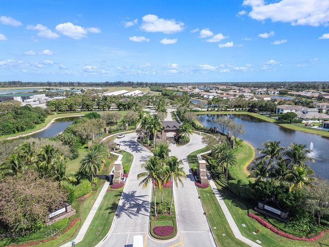 8723 Grand Prix Lane, Boynton Beach, FL 33472
