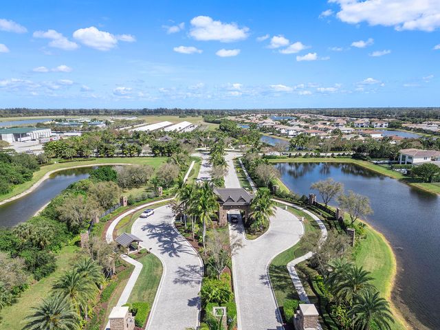 8723 Grand Prix Lane, Boynton Beach, FL 33472