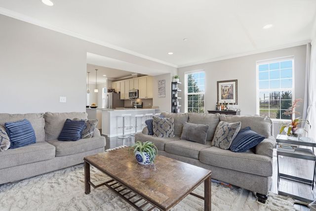 2925 Madison Drive, Naperville, IL 60564