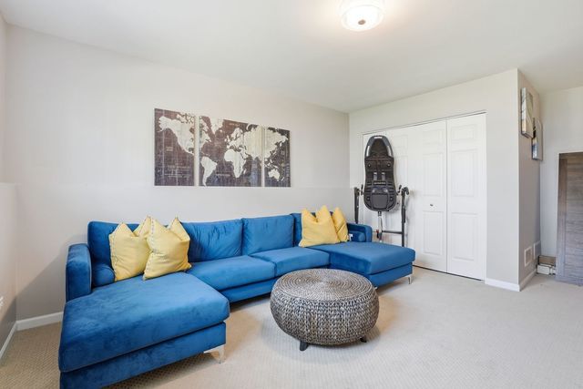 2925 Madison Drive, Naperville, IL 60564
