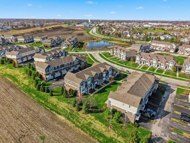 2925 Madison Drive, Naperville, IL 60564