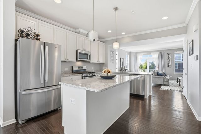 2925 Madison Drive, Naperville, IL 60564