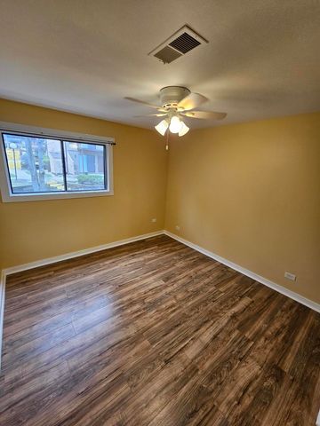 58 Vail Colony 7, Fox Lake, IL 60020