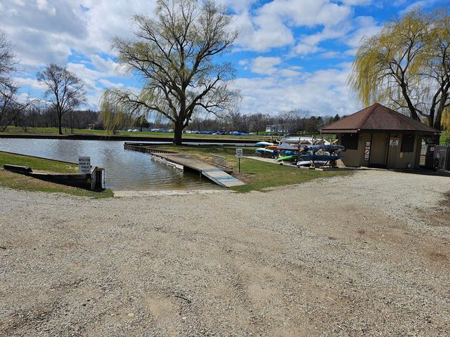 58 Vail Colony 7, Fox Lake, IL 60020