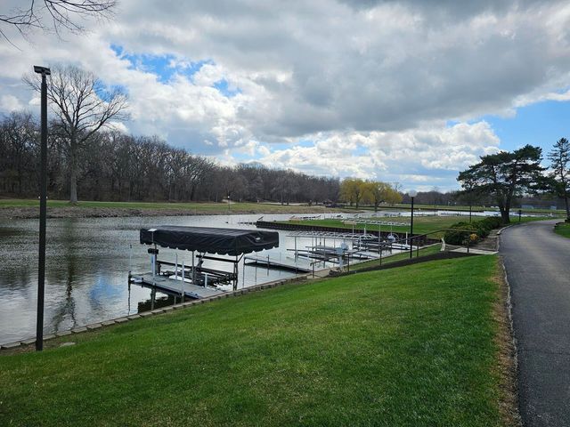 58 Vail Colony 7, Fox Lake, IL 60020
