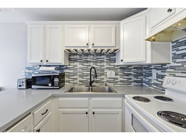 8412 Ne 37TH Cir, Vancouver, WA 98662