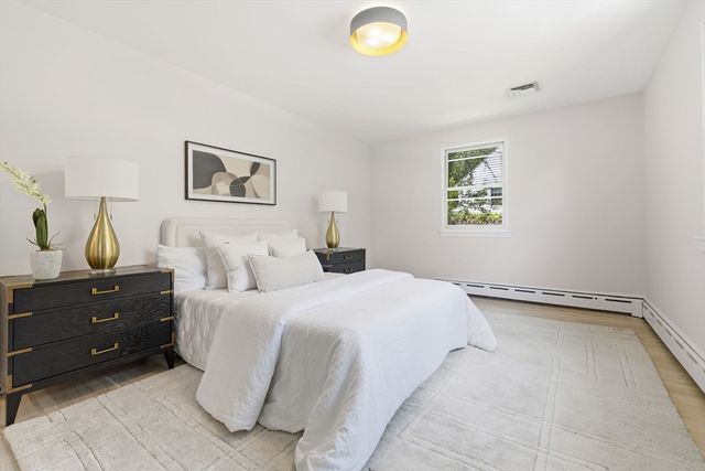 180 Eliot St, Brookline, MA 02467