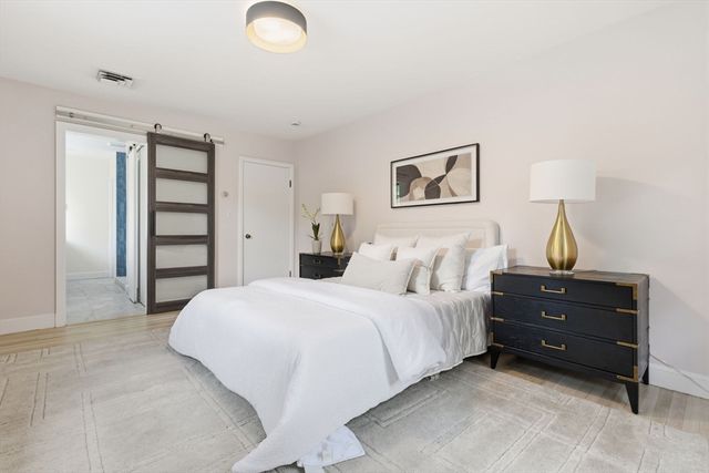 180 Eliot St, Brookline, MA 02467