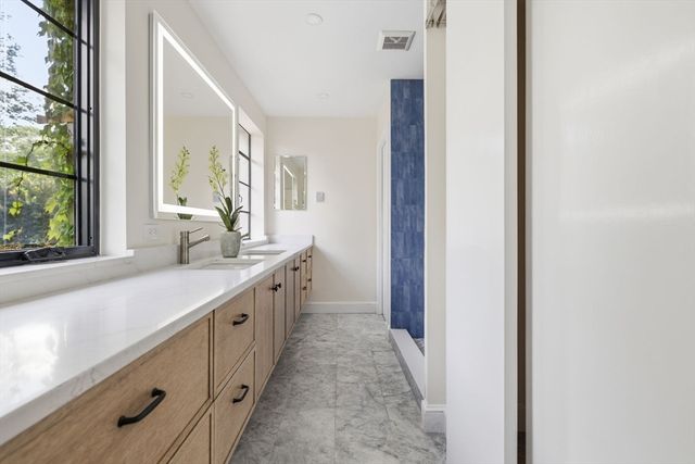 180 Eliot St, Brookline, MA 02467