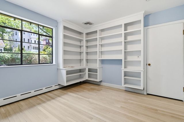 180 Eliot St, Brookline, MA 02467