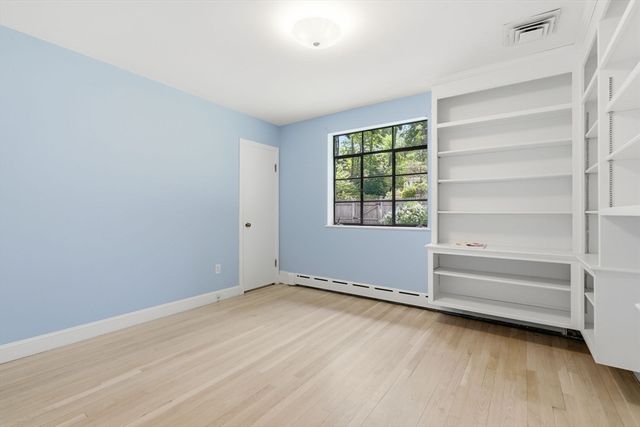 180 Eliot St, Brookline, MA 02467
