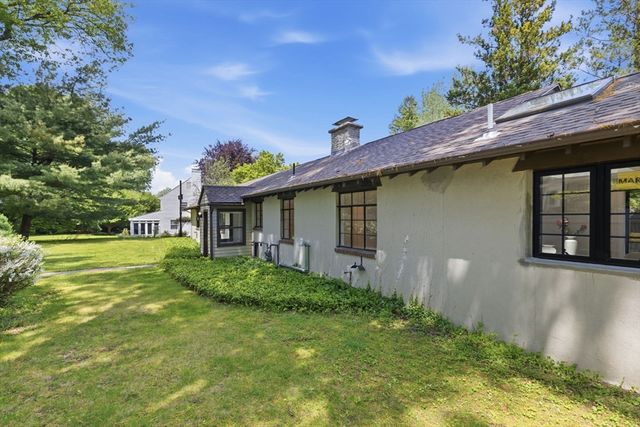180 Eliot St, Brookline, MA 02467